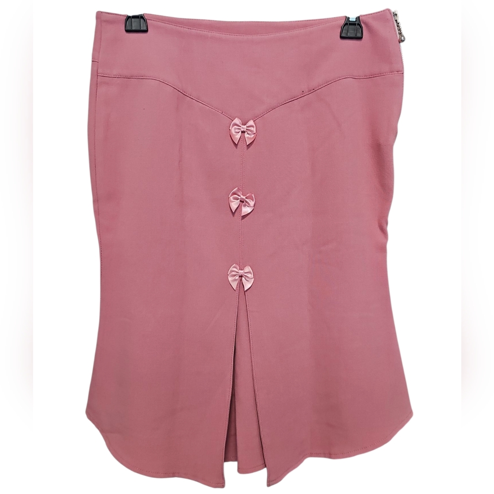 Betty Blush Inc. Paris Skirt with Bow Accents At The Back Size M
